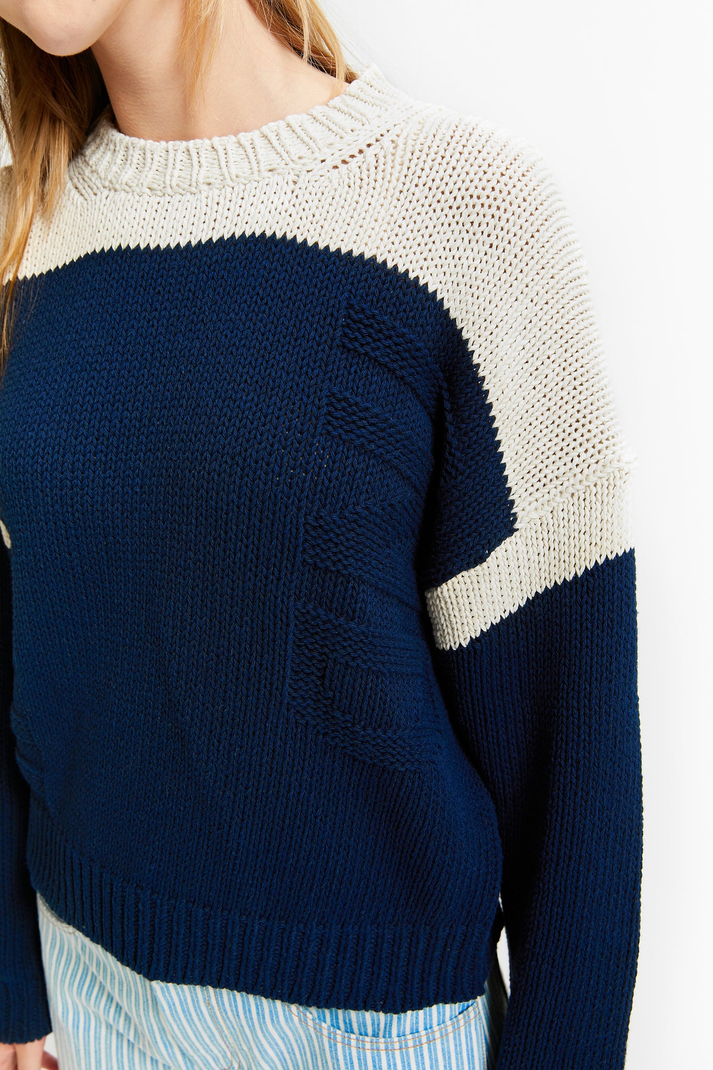 INDEE SWEATER