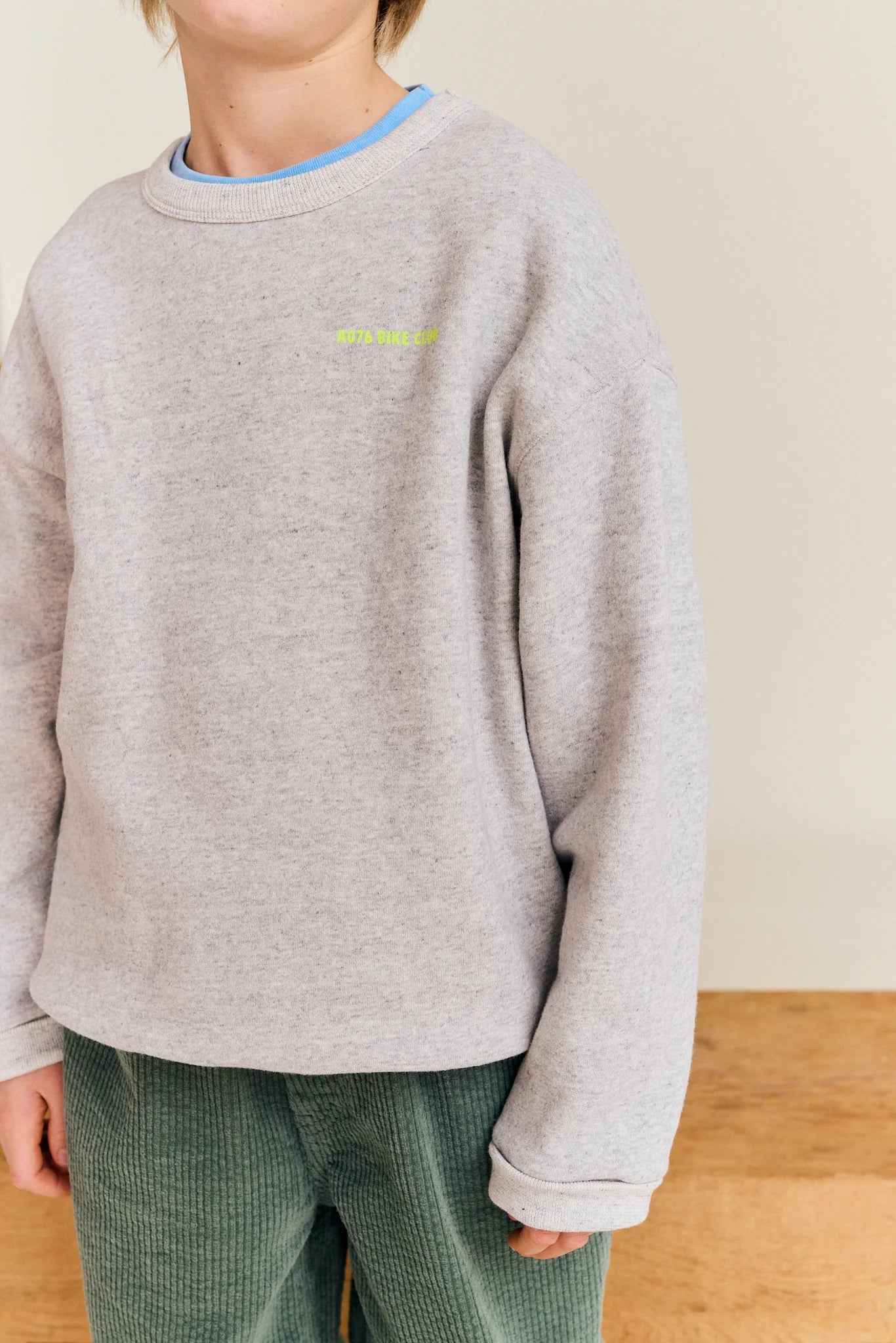 AO76 OSCAR SWEATER BIKE