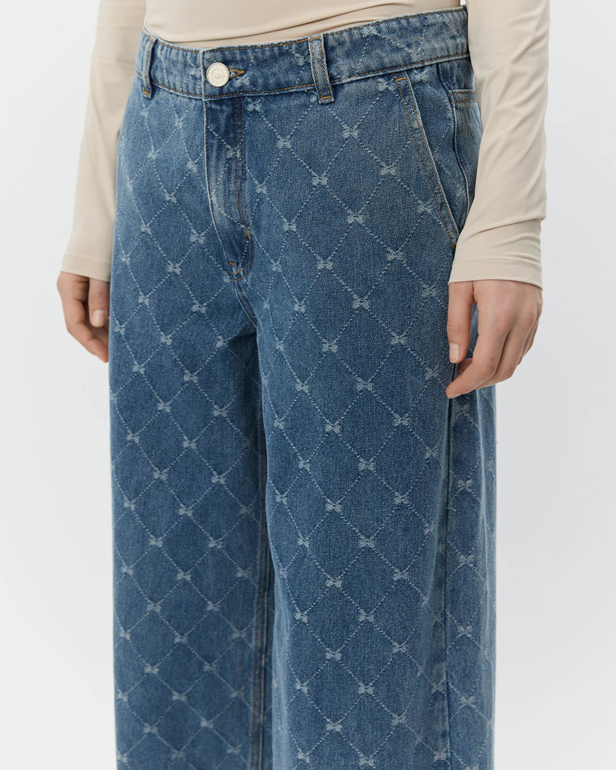 SOFIE SCHNOOR WOMEN AZZI LOW WAIST DENIM